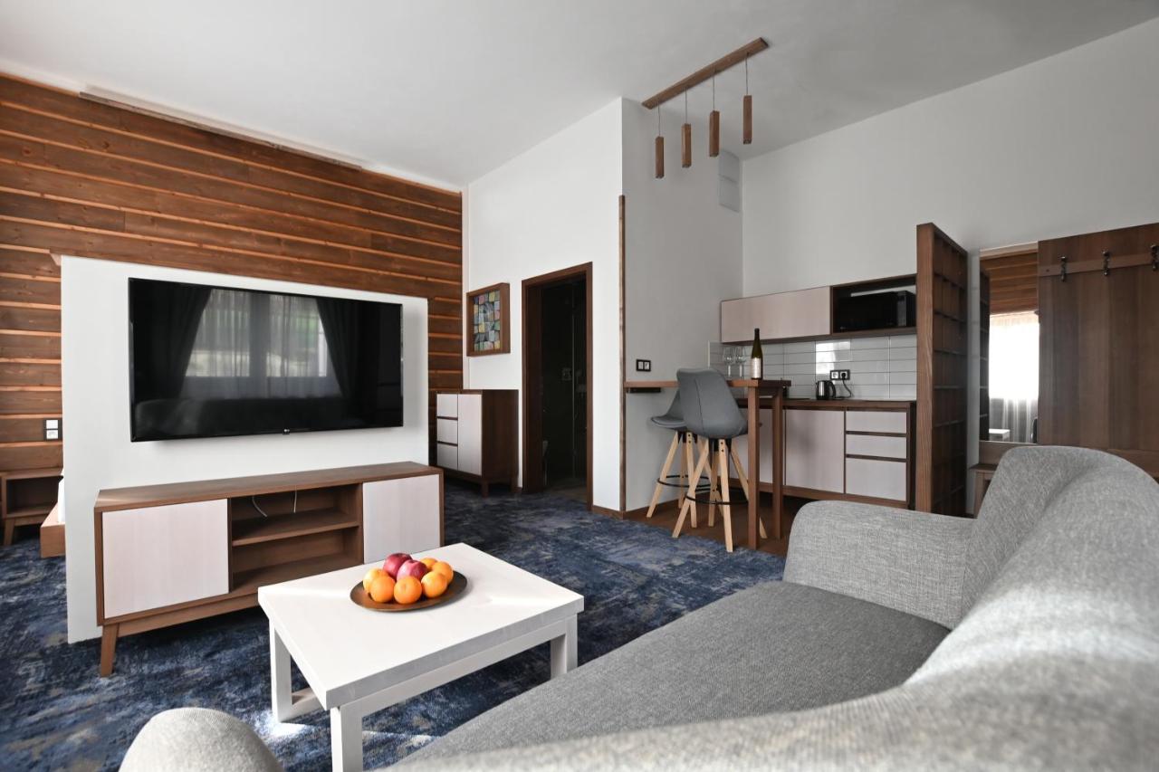 Apartmány Spessart Chomutov Esterno foto