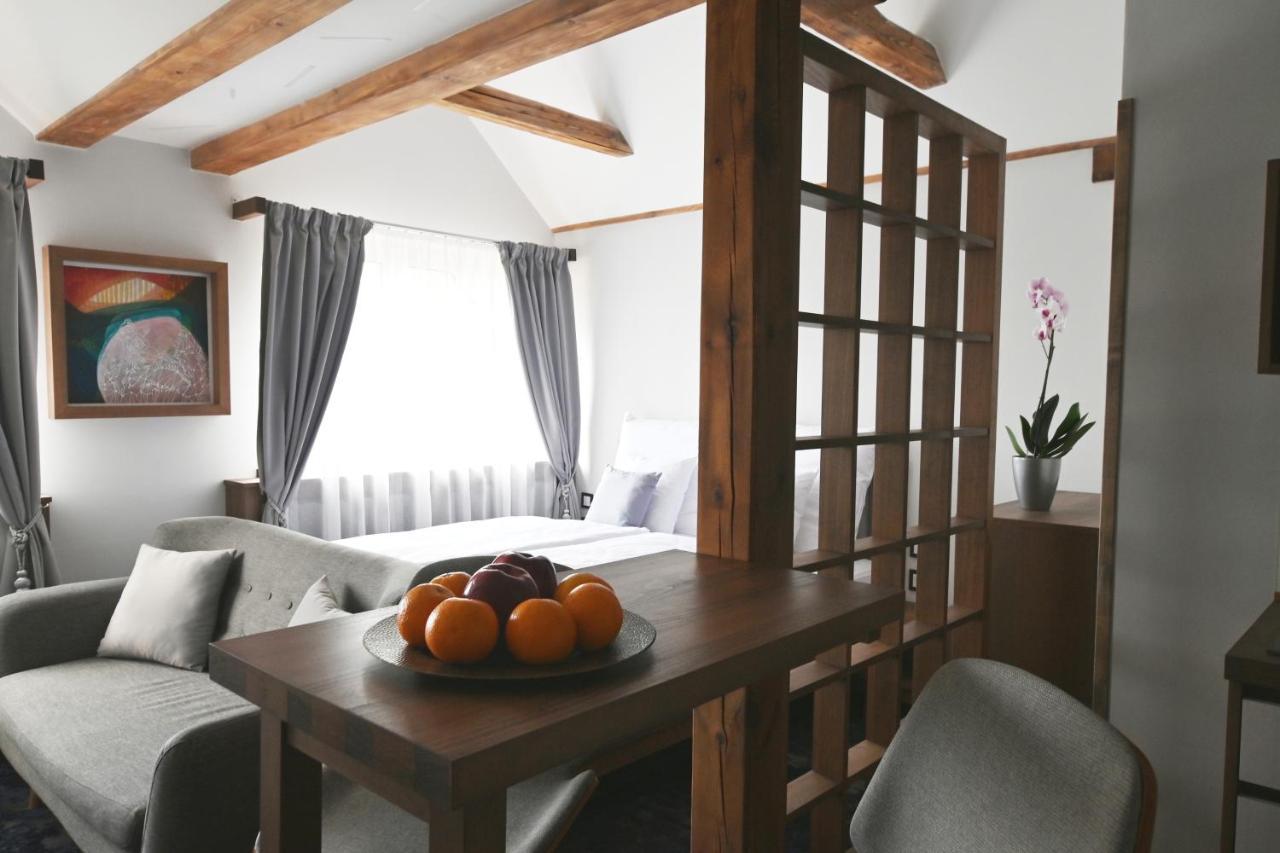 Apartmány Spessart Chomutov Esterno foto