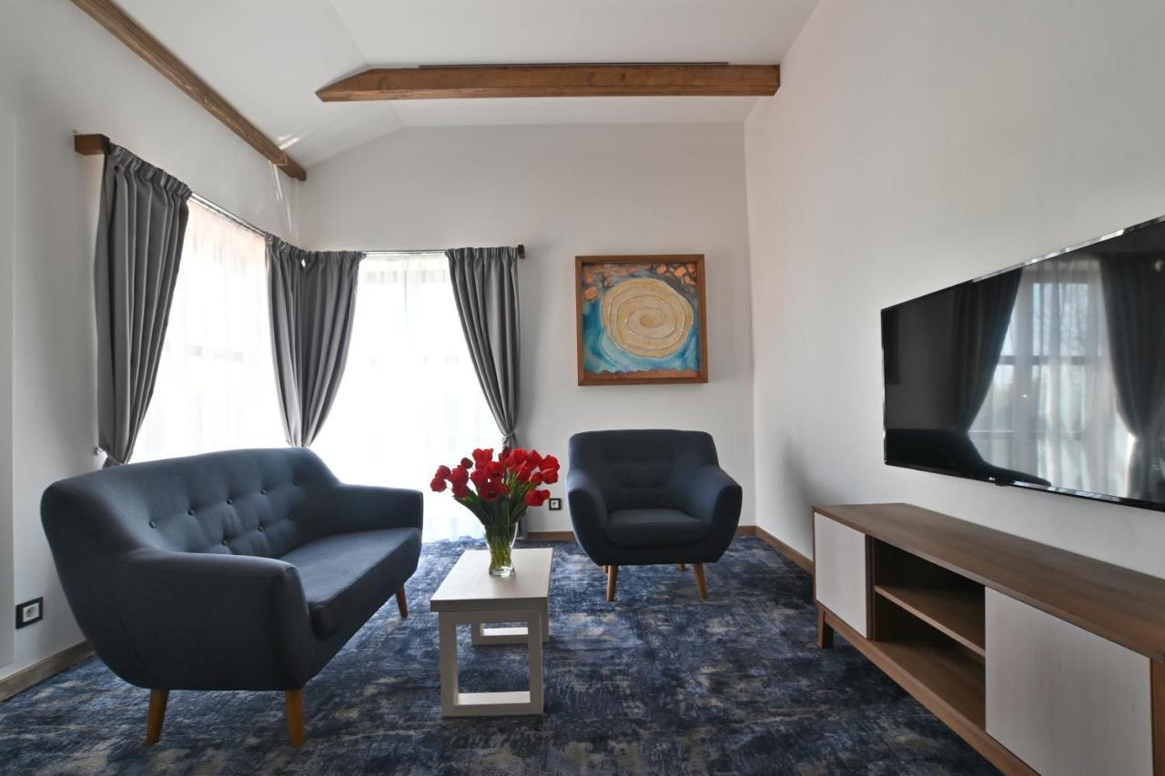 Apartmány Spessart Chomutov Esterno foto