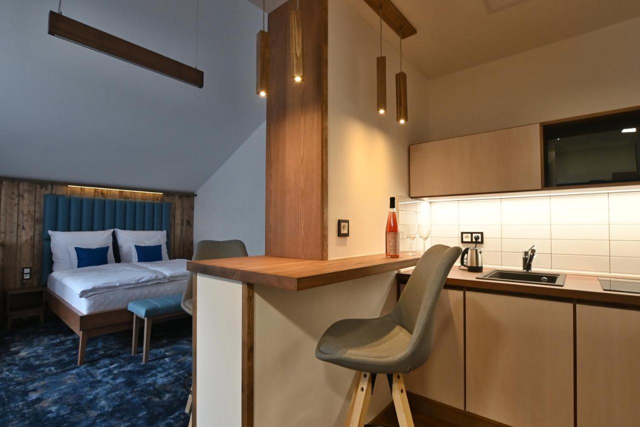 Apartmány Spessart Chomutov Esterno foto