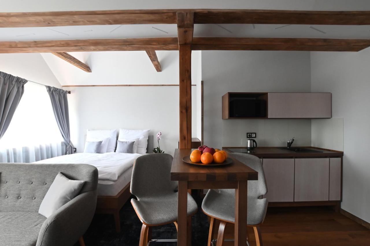 Apartmány Spessart Chomutov Esterno foto