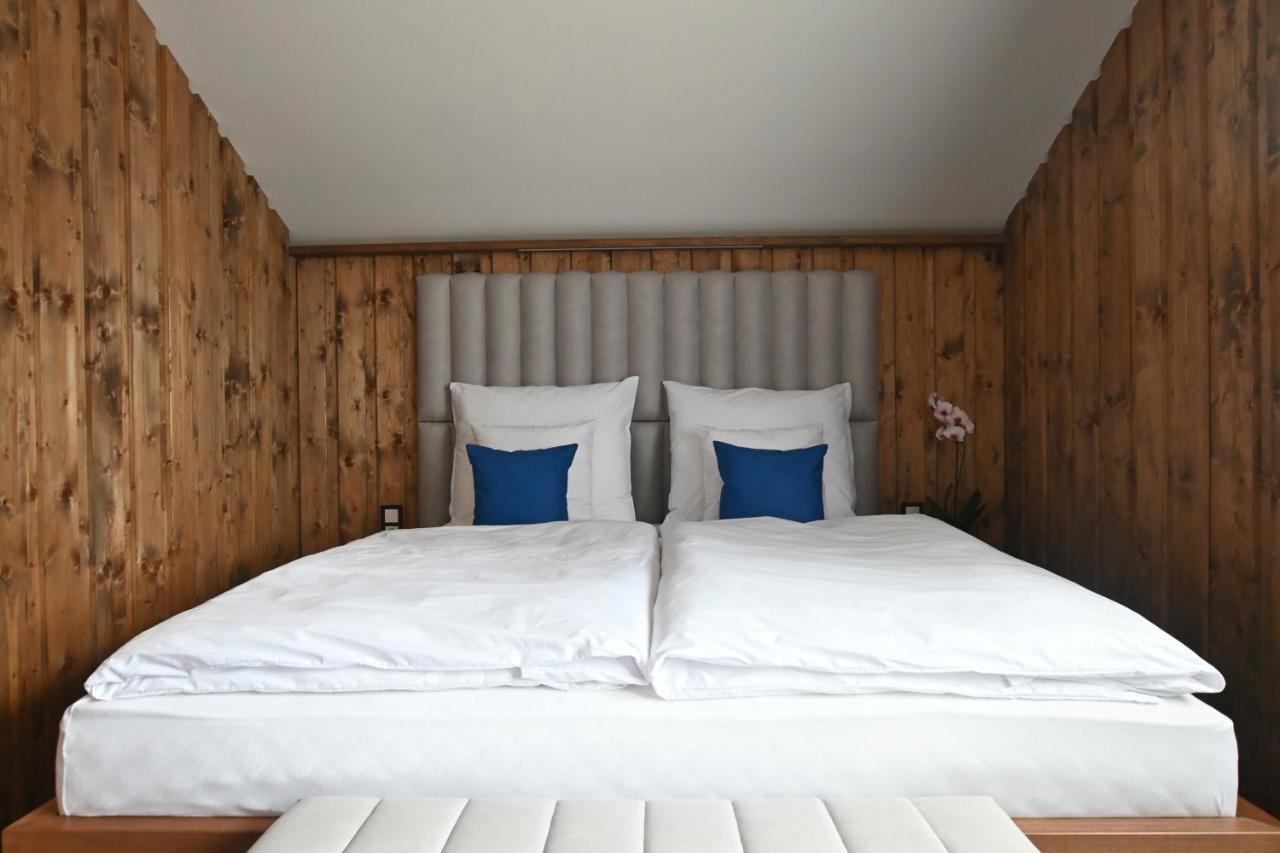 Apartmány Spessart Chomutov Esterno foto